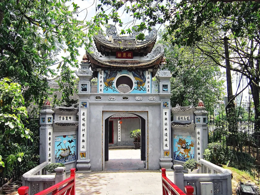 응옥선 사당(Đền Ngọc Sơn)