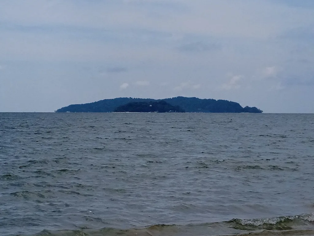 마무틱섬(Pulau Mamutik)