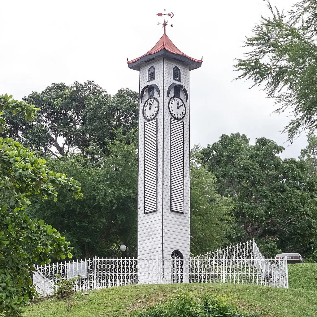 앳킨슨 시계탑·시그널 힐 전망대(Atkinson Clock Tower · Signal Hill Observatory Platform)