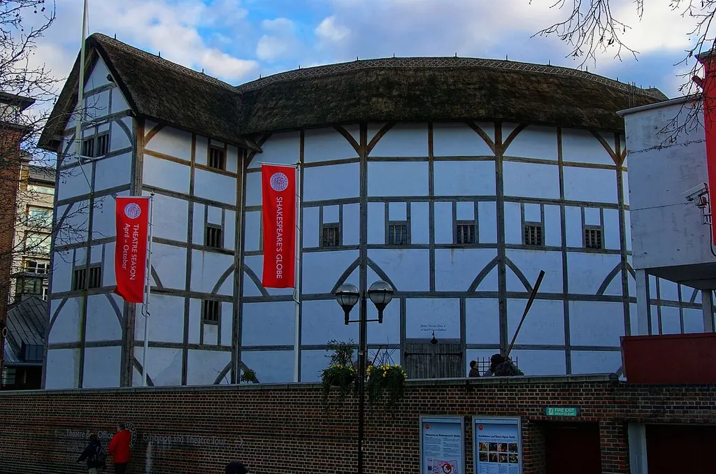 셰익스피어 글로브 가이드 투어(Globe Theatre Guided Tour)