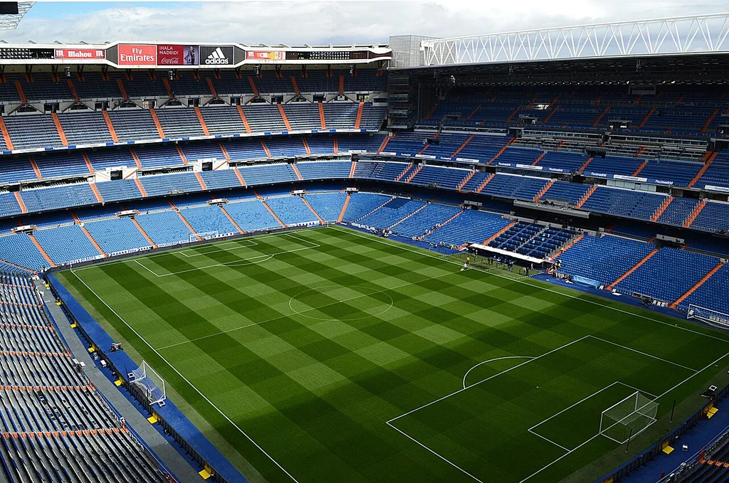 베르나베우 경기장 투어(Tour Bernabéu — Clásico)