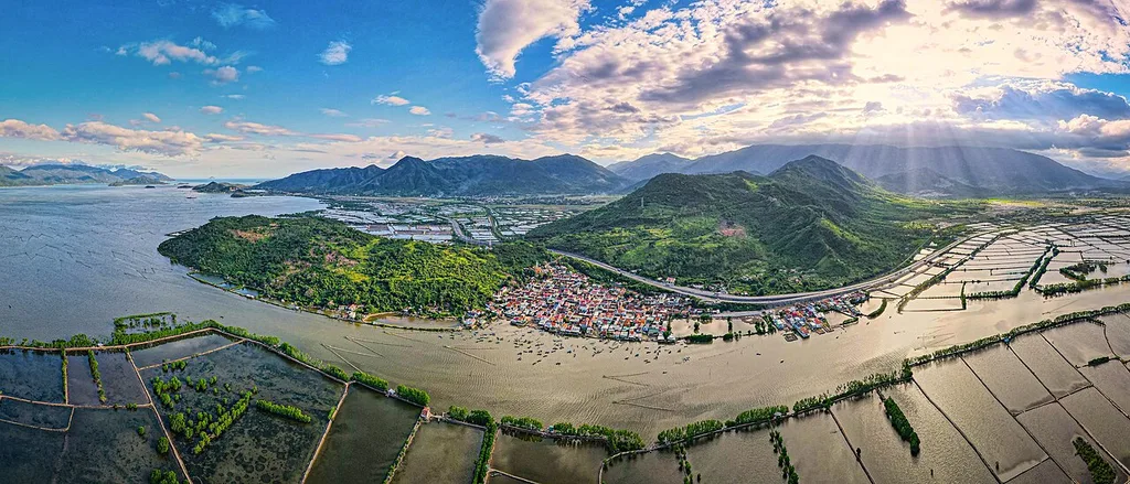 호아란 섬(Khu du lịch Đảo Hoa Lan – Long Phú)