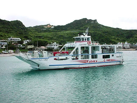구다카섬 고속선 왕복(久高海運 · 安座真港⇔久高島)