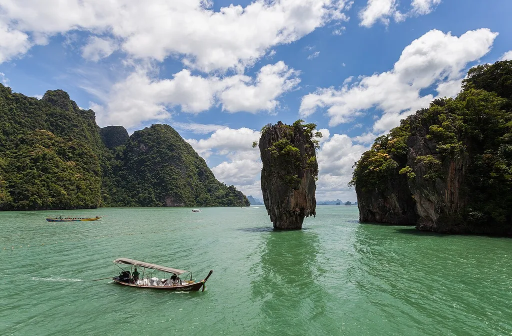 팡아만 국립공원(Ao Phang-Nga National Park / อุทยานแห่งชาติอ่าวพังงา)