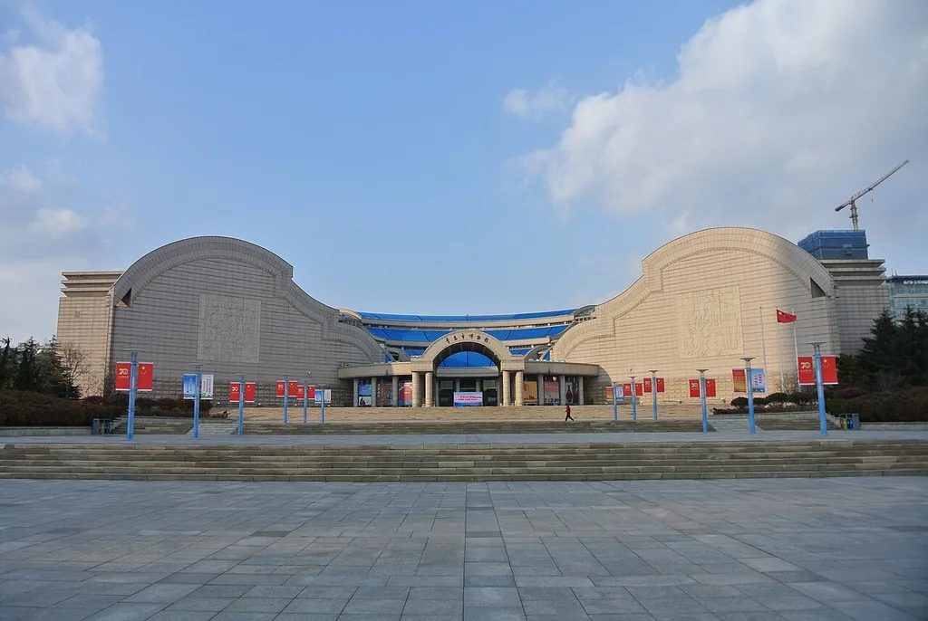칭다오시 박물관(青岛市博物馆)