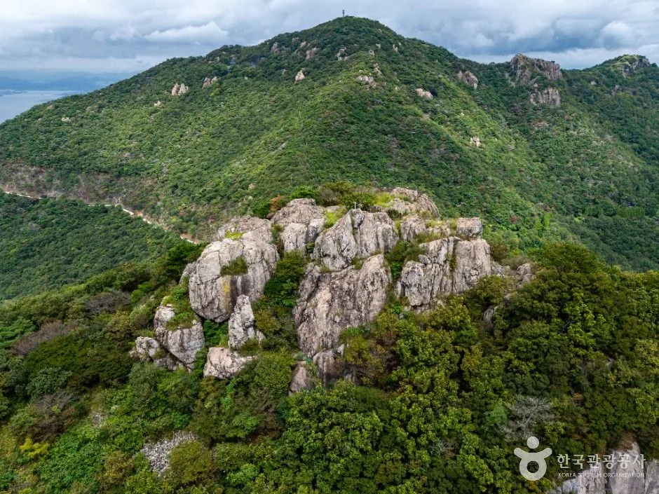 영취산
